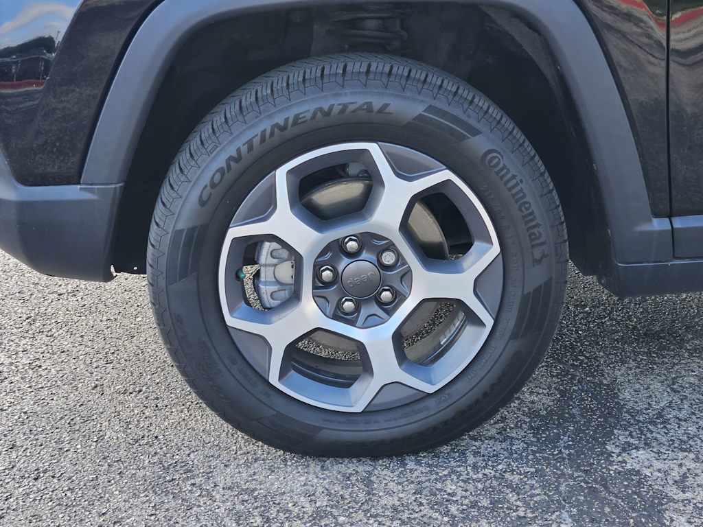 Thumbnail: 2022 Jeep Compass - 20