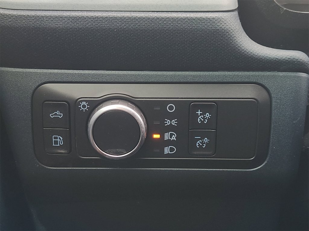 Thumbnail: 2022 Ford Maverick - 28