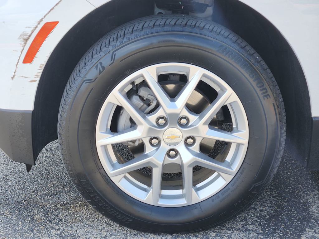 Thumbnail: 2023 Chevrolet Equinox - 20