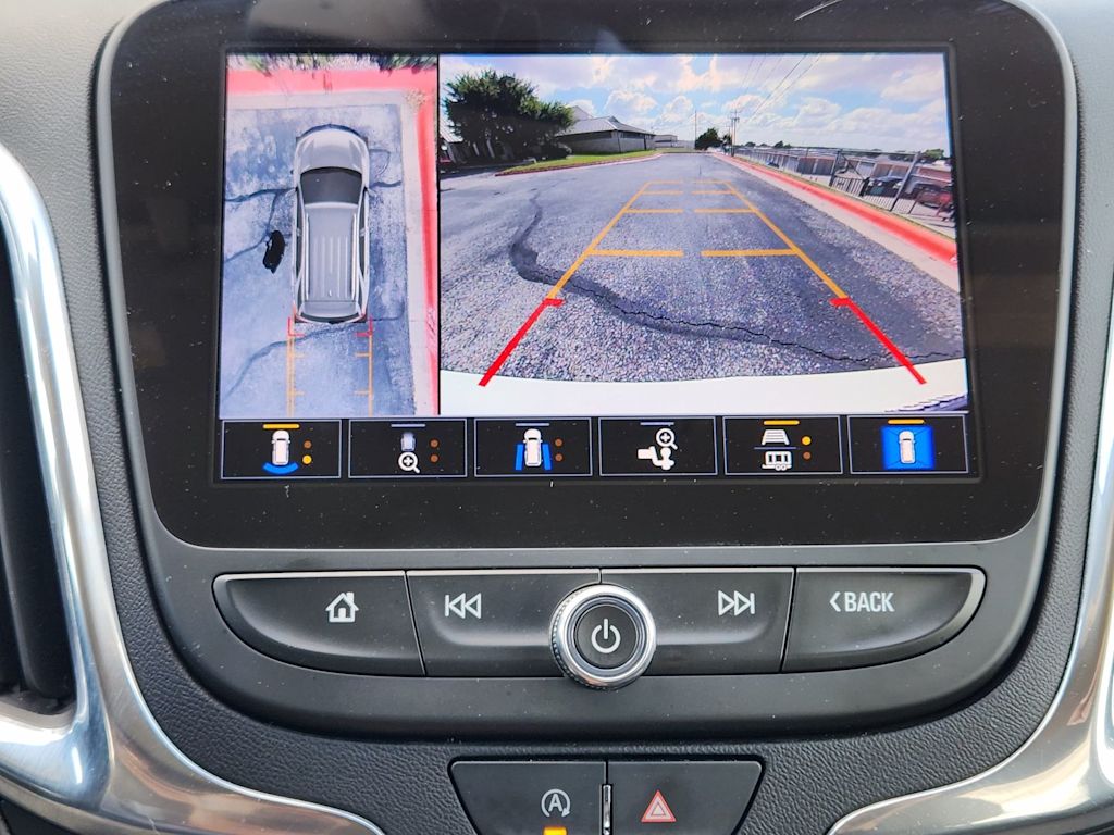 Thumbnail: 2023 Chevrolet Equinox - 23