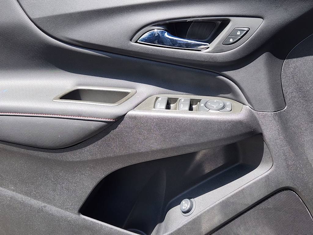 Thumbnail: 2023 Chevrolet Equinox - 28