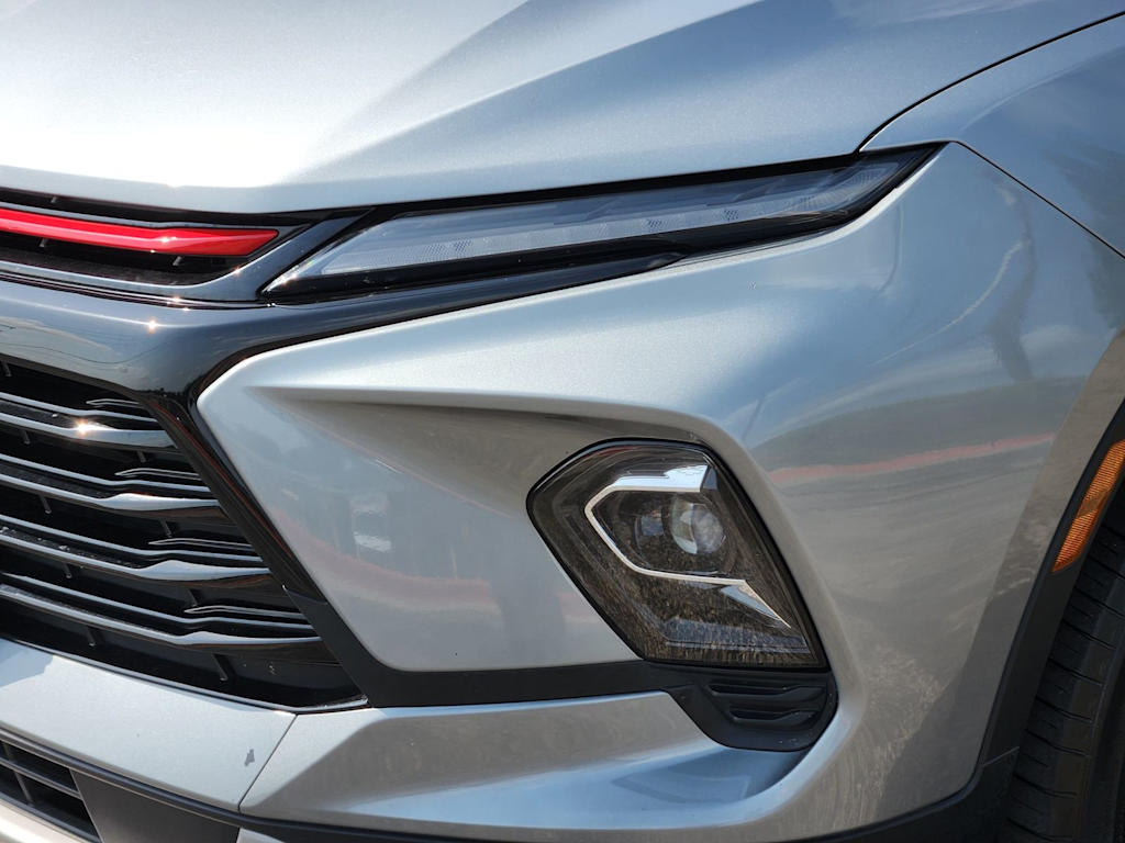 Thumbnail: 2025 Chevrolet Blazer - 19