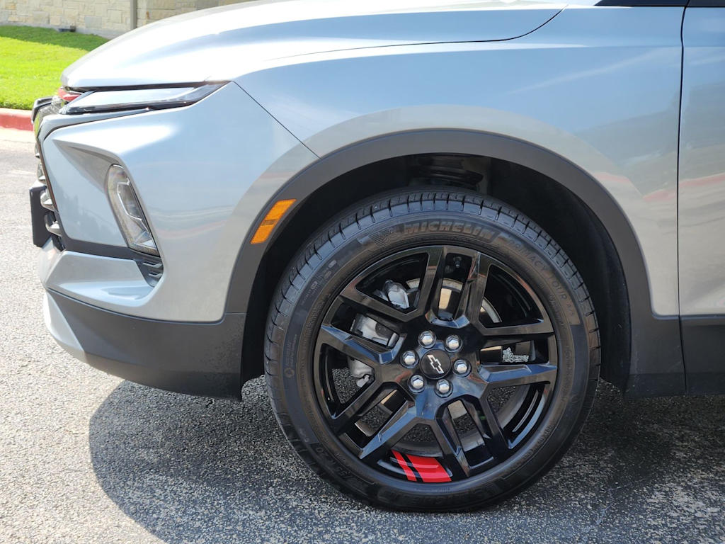 Thumbnail: 2025 Chevrolet Blazer - 5