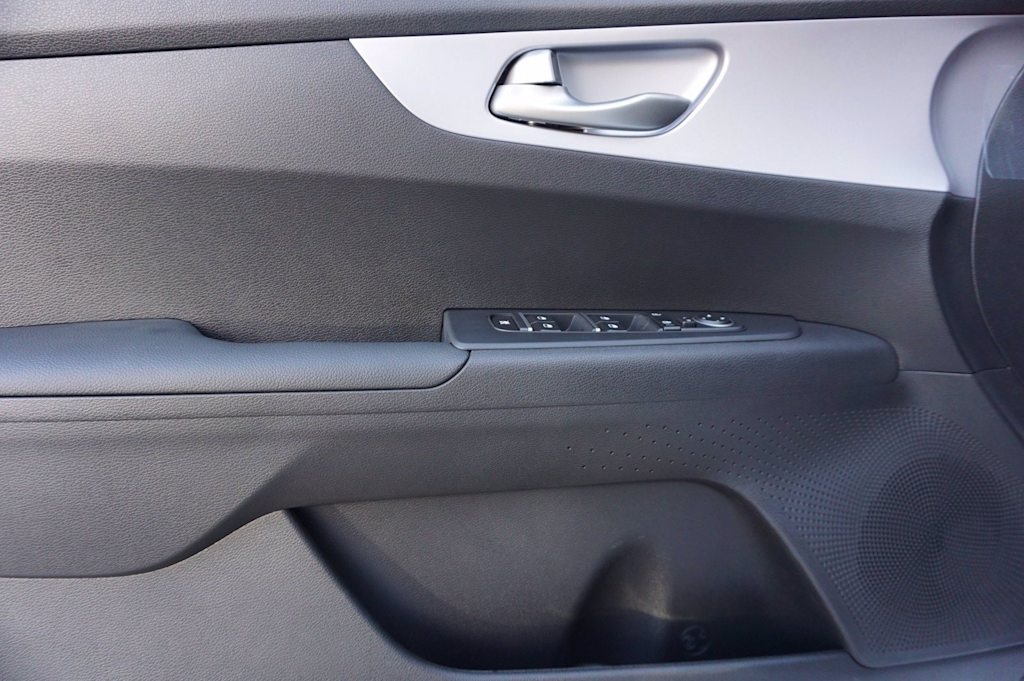 2024 Kia Forte LXS 20