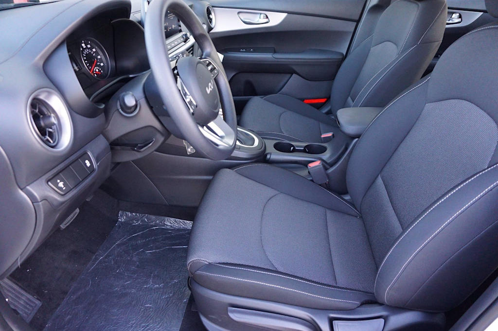 2024 Kia Forte LXS 8