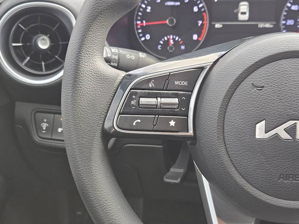 Thumbnail: 2024 Kia Forte - 28