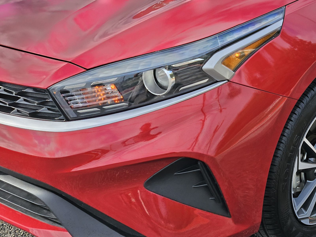 Thumbnail: 2024 Kia Forte - 19