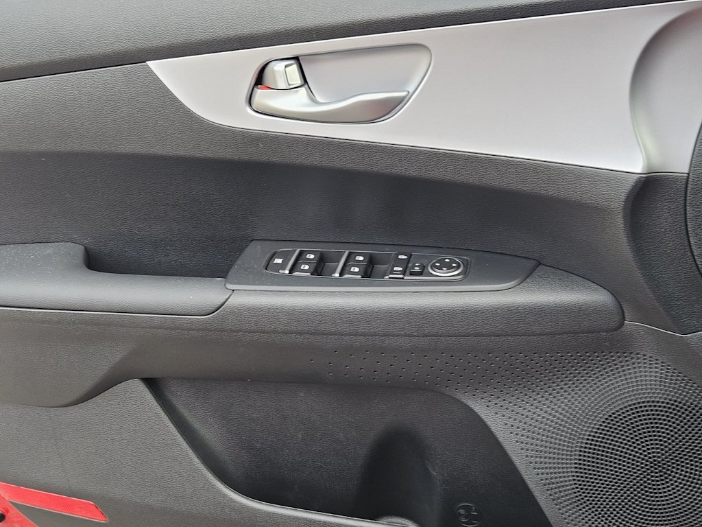 Thumbnail: 2024 Kia Forte - 26