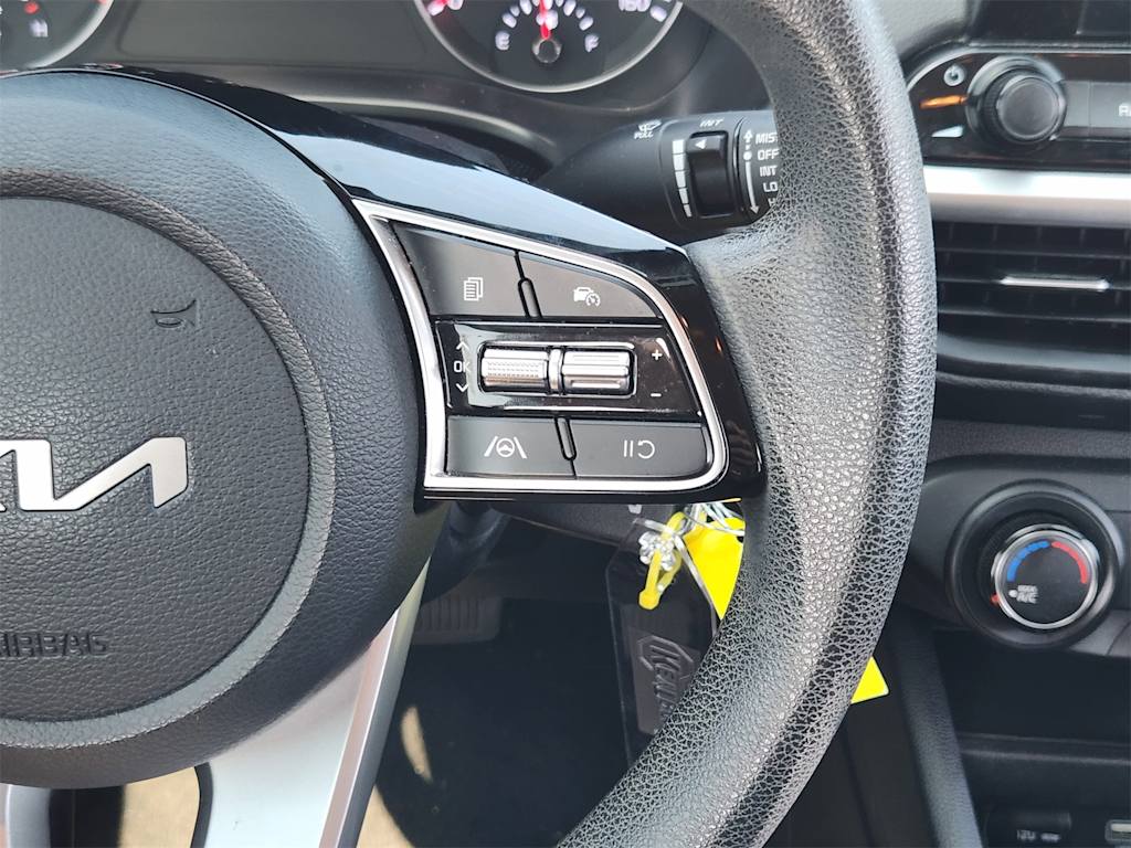 Thumbnail: 2024 Kia Forte - 29