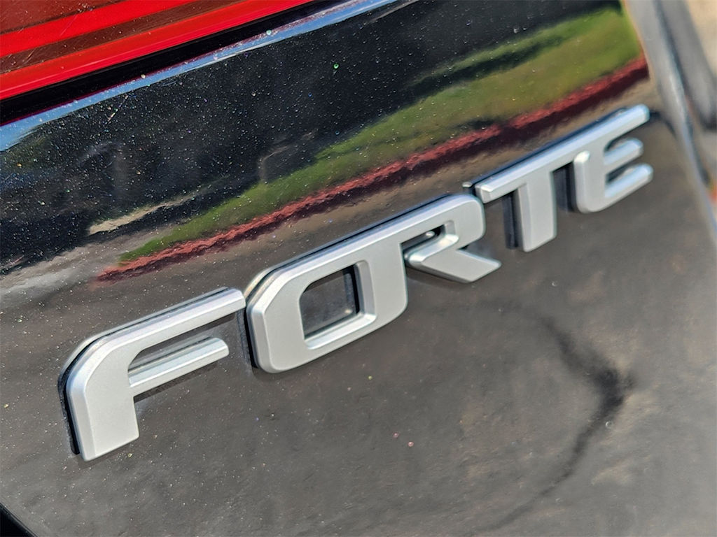 Thumbnail: 2024 Kia Forte - 23