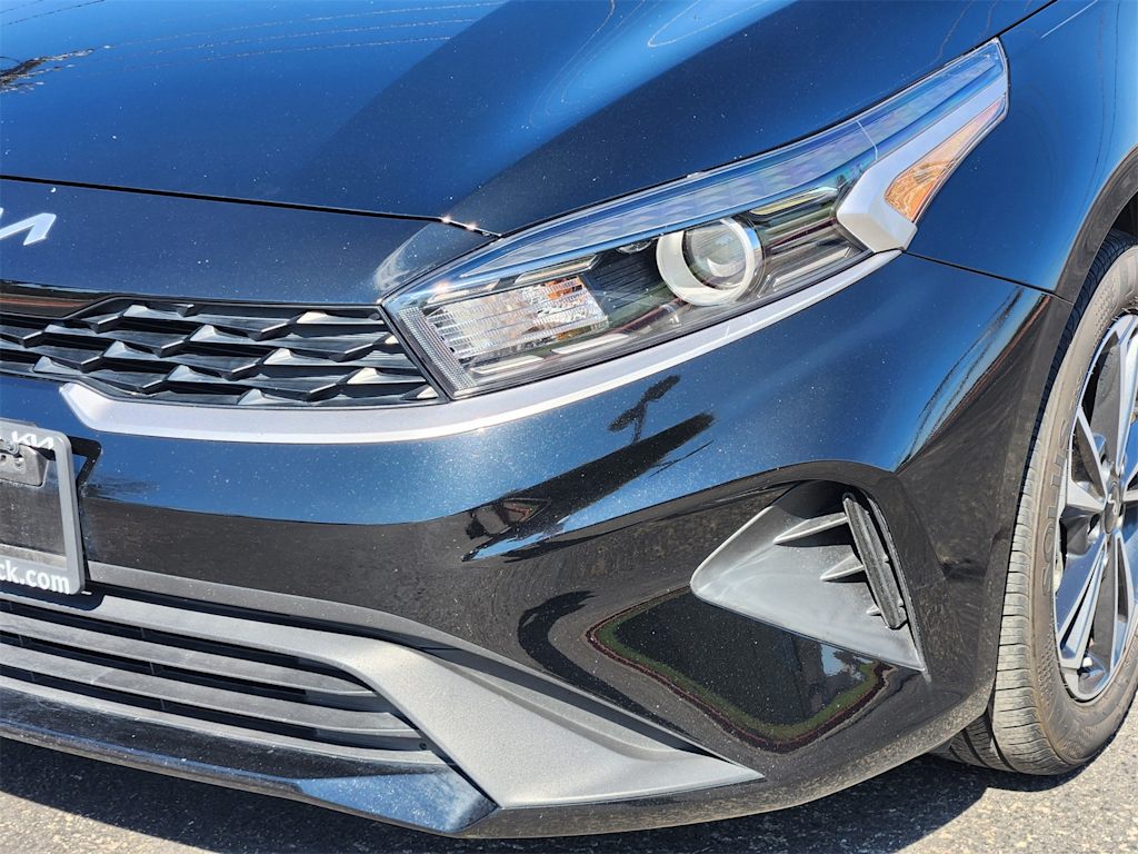 Thumbnail: 2024 Kia Forte - 20