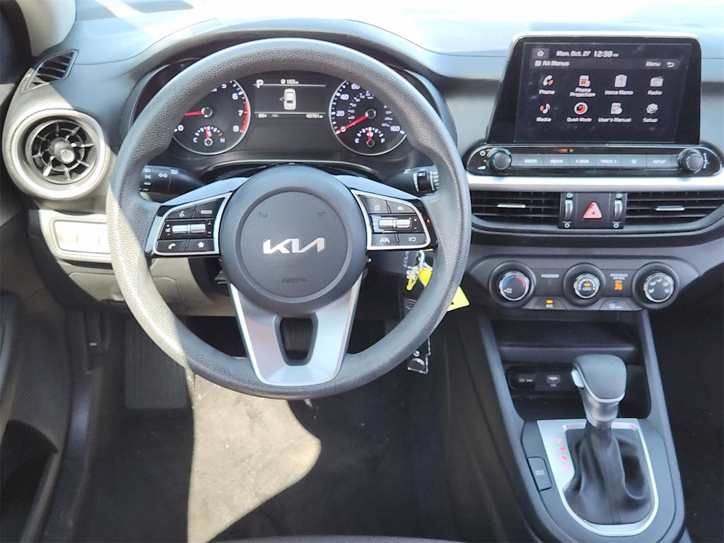 Thumbnail: 2024 Kia Forte - 11