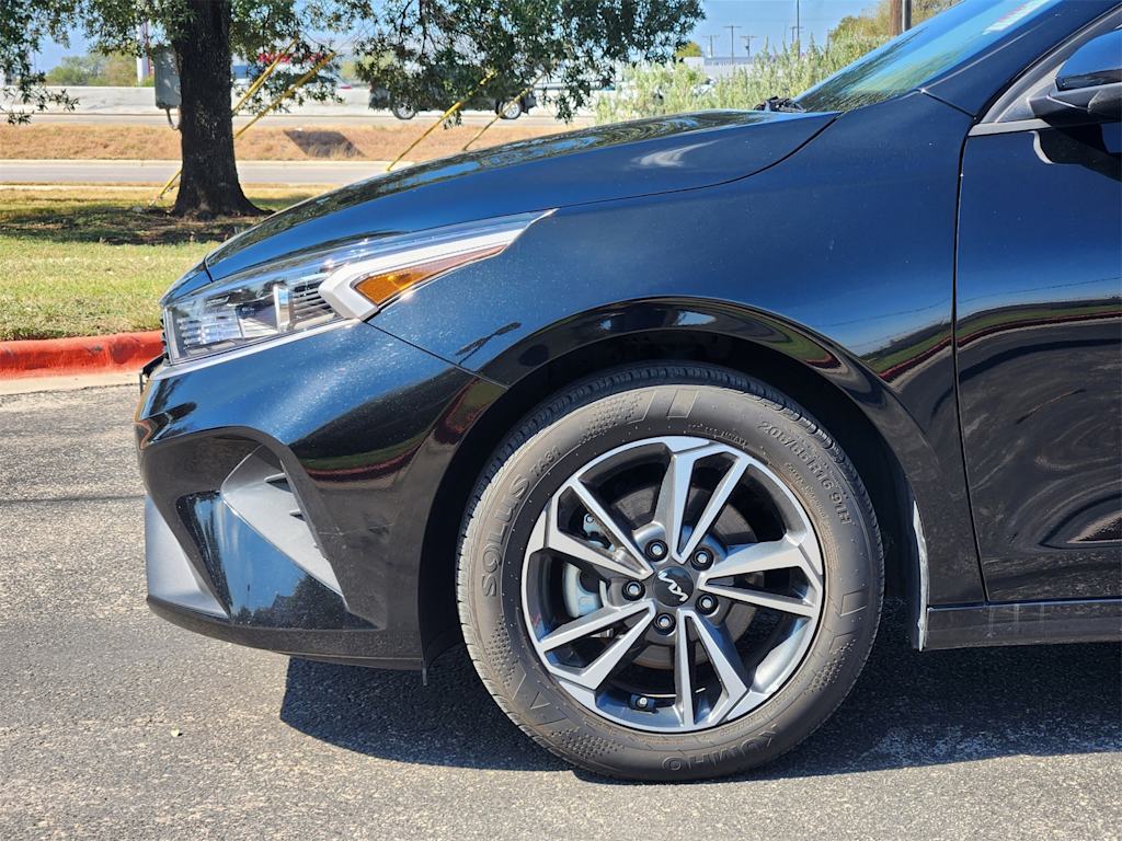 Thumbnail: 2024 Kia Forte - 5