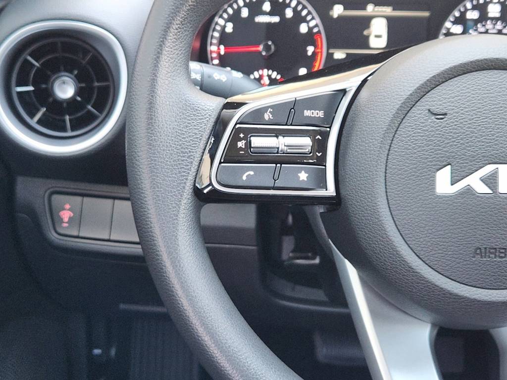 2024 Kia Forte LX 25