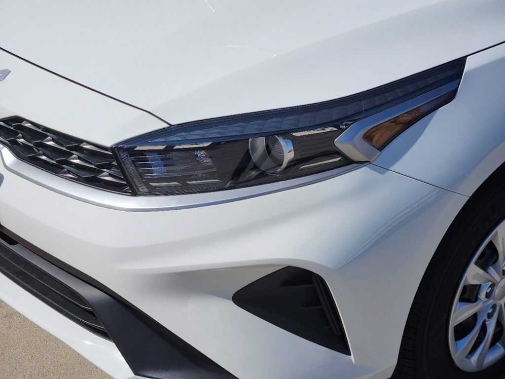 2024 Kia Forte LX 15
