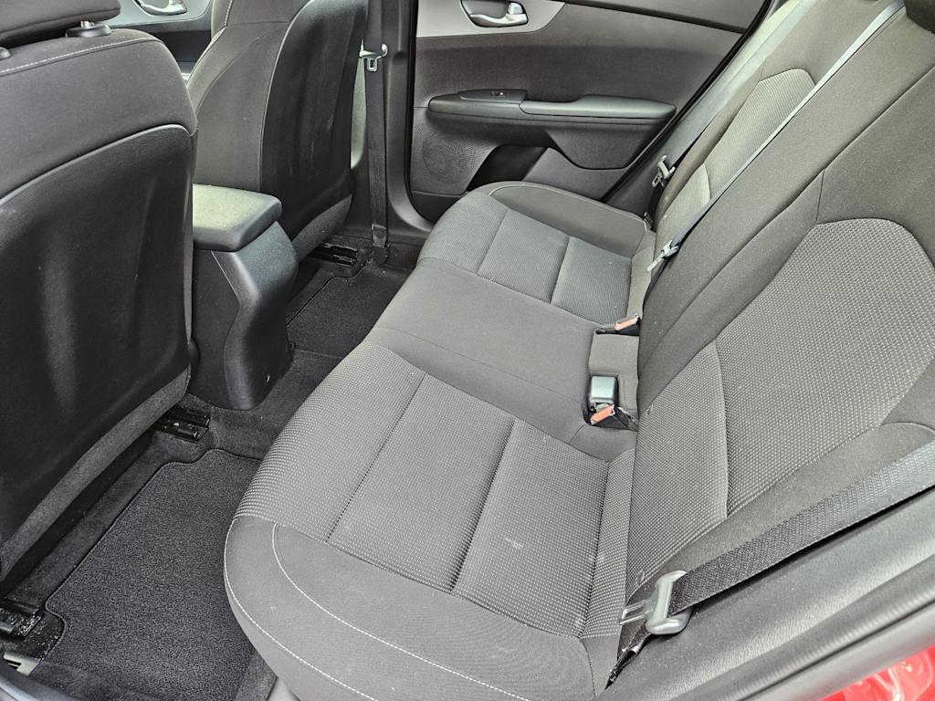 Thumbnail: 2021 Kia Forte - 10