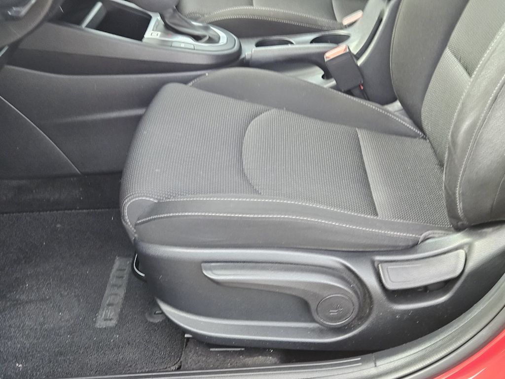 Thumbnail: 2021 Kia Forte - 28