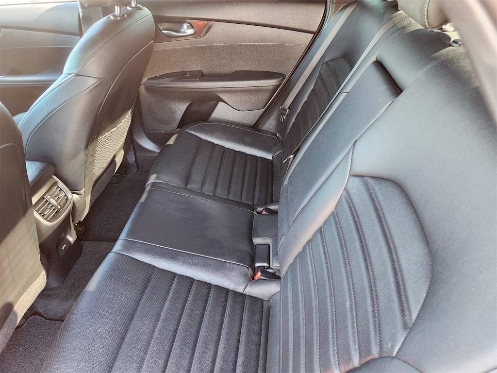 Thumbnail: 2023 Kia Forte - 11