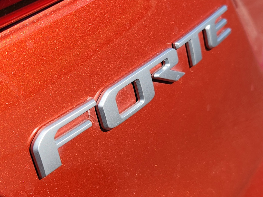 Thumbnail: 2023 Kia Forte - 23