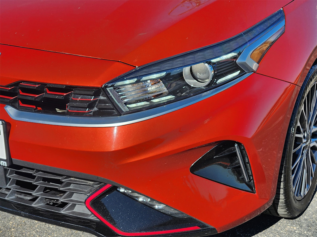 Thumbnail: 2023 Kia Forte - 21