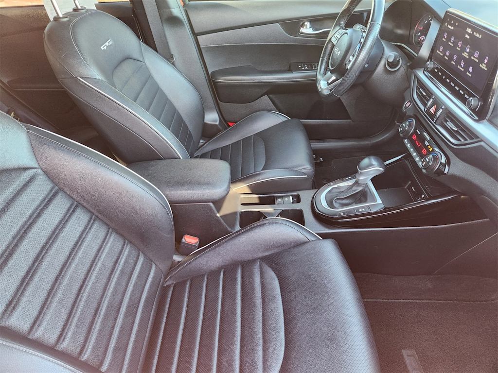 Thumbnail: 2023 Kia Forte - 10