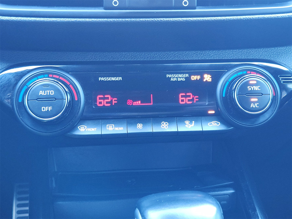 Thumbnail: 2023 Kia Forte - 26