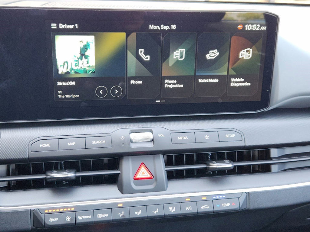 Thumbnail: 2025 Kia K4 - 10