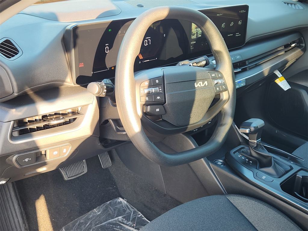 Thumbnail: 2025 Kia K4 - 2