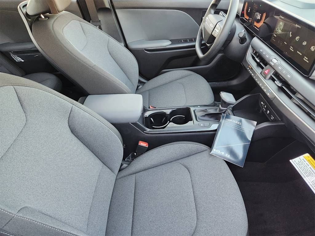 Thumbnail: 2025 Kia K4 - 9