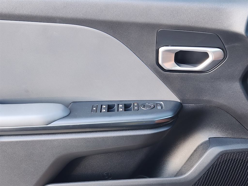 Thumbnail: 2025 Kia K4 - 25