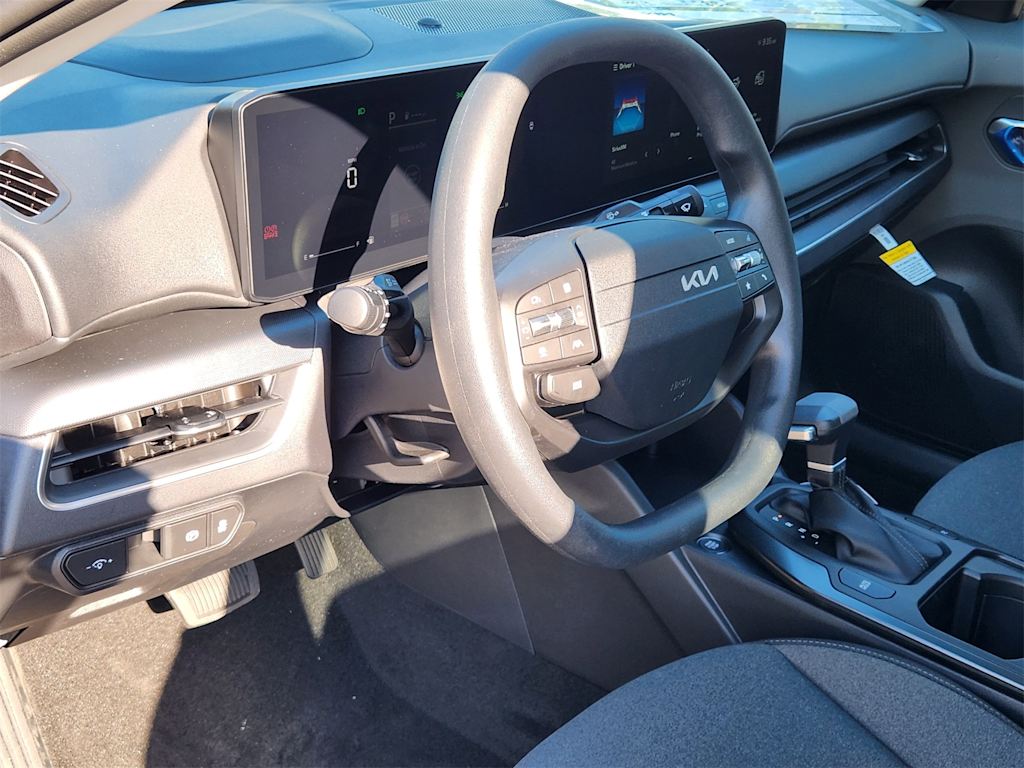 Thumbnail: 2025 Kia K4 - 2