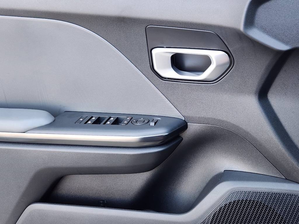 Thumbnail: 2025 Kia K4 - 21