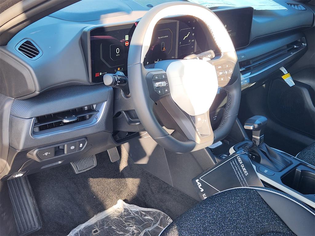 Thumbnail: 2025 Kia K4 - 2