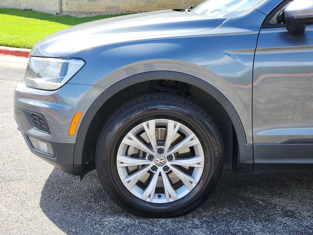 Thumbnail: 2018 Volkswagen Tiguan - 5