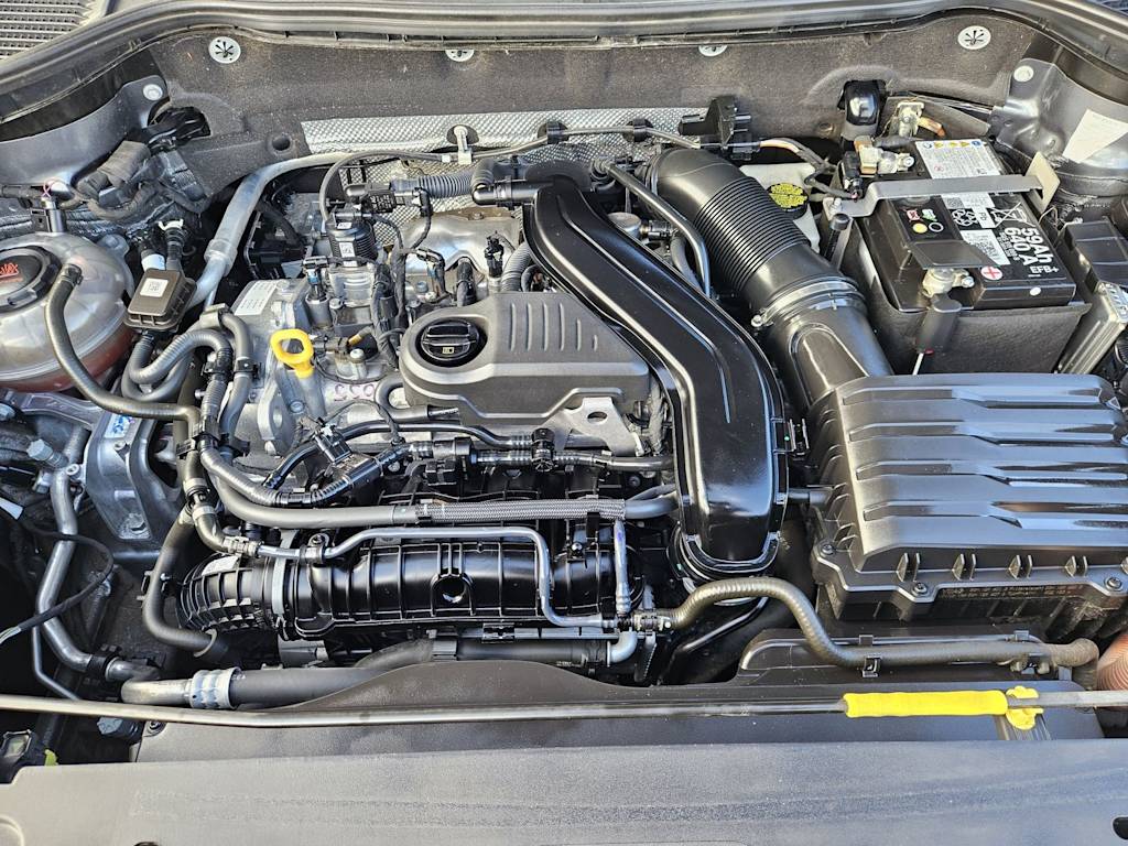 Thumbnail: 2024 Volkswagen Taos - 6