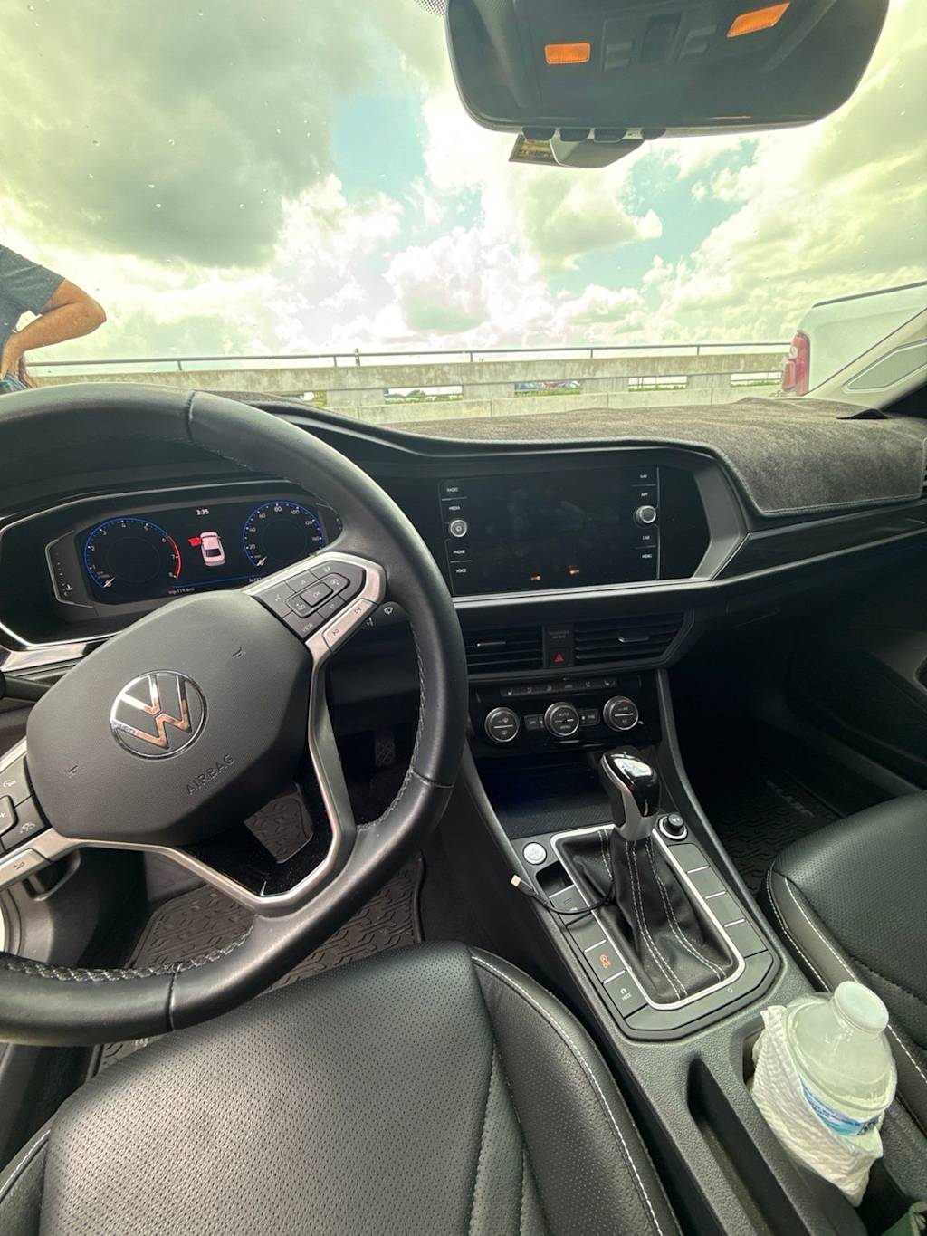 Thumbnail: 2024 Volkswagen Jetta - 2