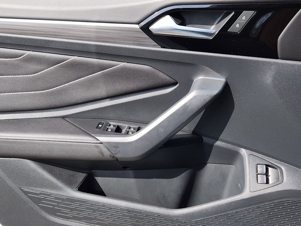 Thumbnail: 2024 Volkswagen Jetta - 28