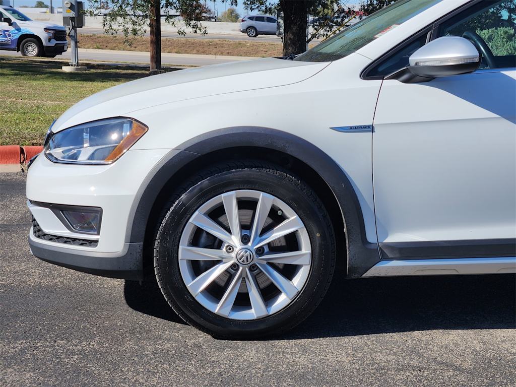 Thumbnail: 2017 Volkswagen Golf - 6