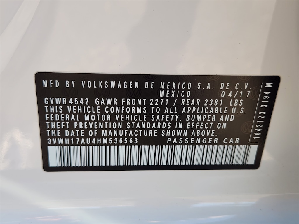 Thumbnail: 2017 Volkswagen Golf - 31