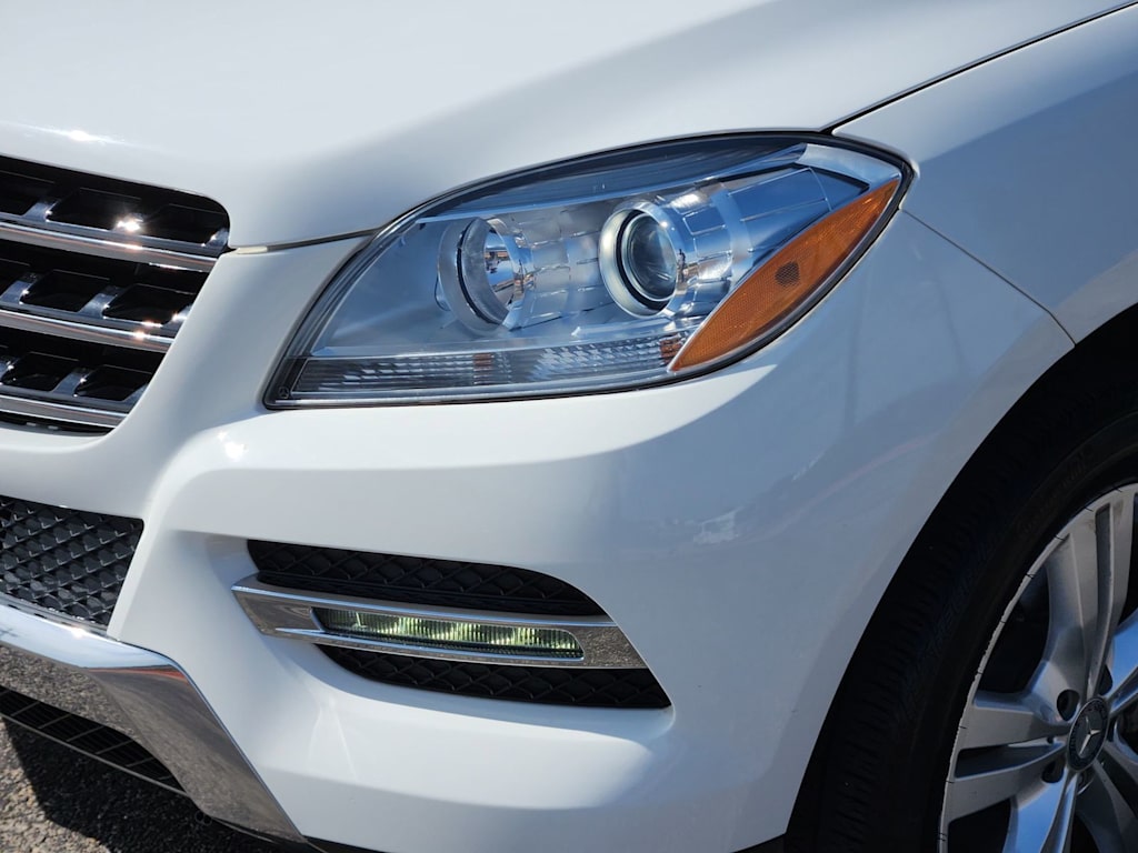 Thumbnail: 2015 Mercedes-Benz M-Class - 19