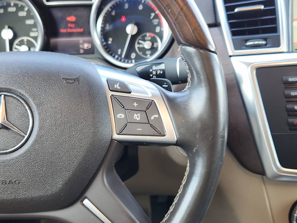 Thumbnail: 2015 Mercedes-Benz M-Class - 31