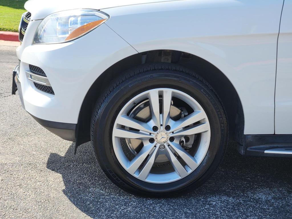 Thumbnail: 2015 Mercedes-Benz M-Class - 5
