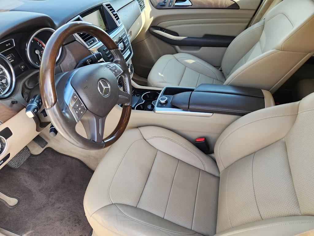 Thumbnail: 2015 Mercedes-Benz M-Class - 8