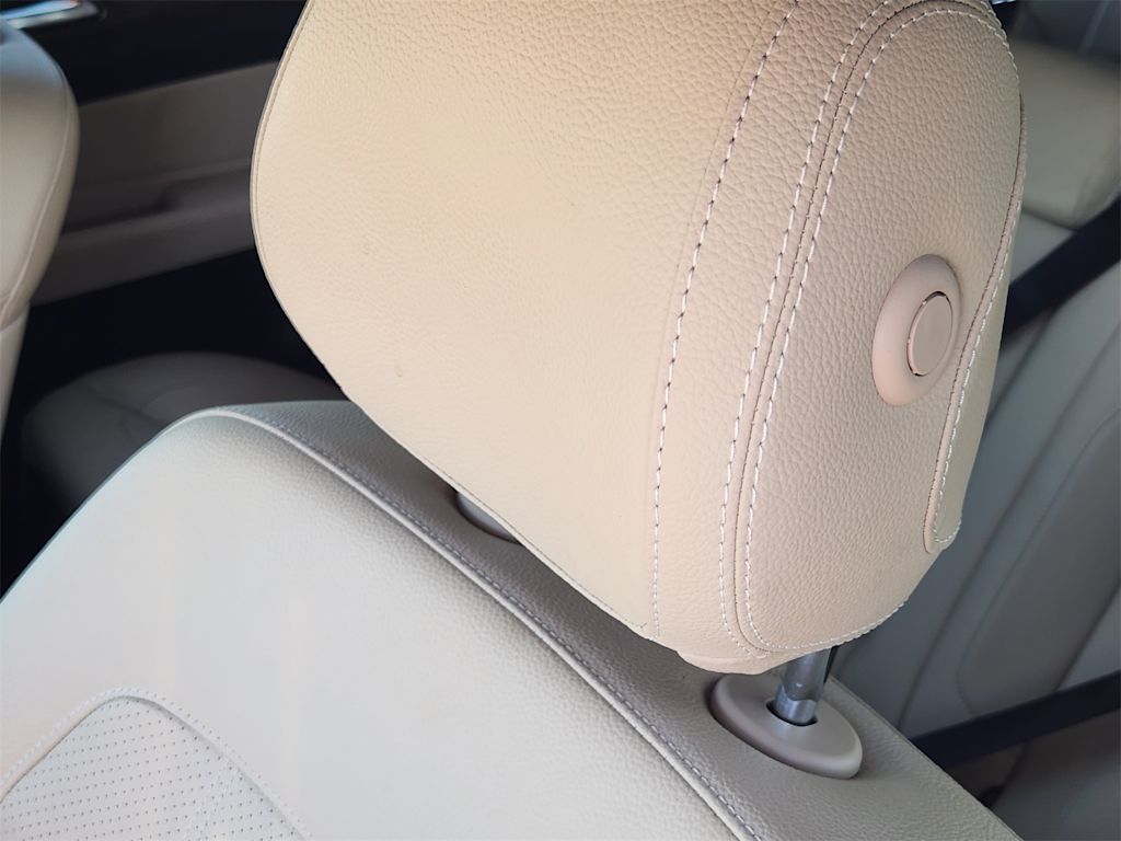 Thumbnail: 2017 Mercedes-Benz GLS - 23