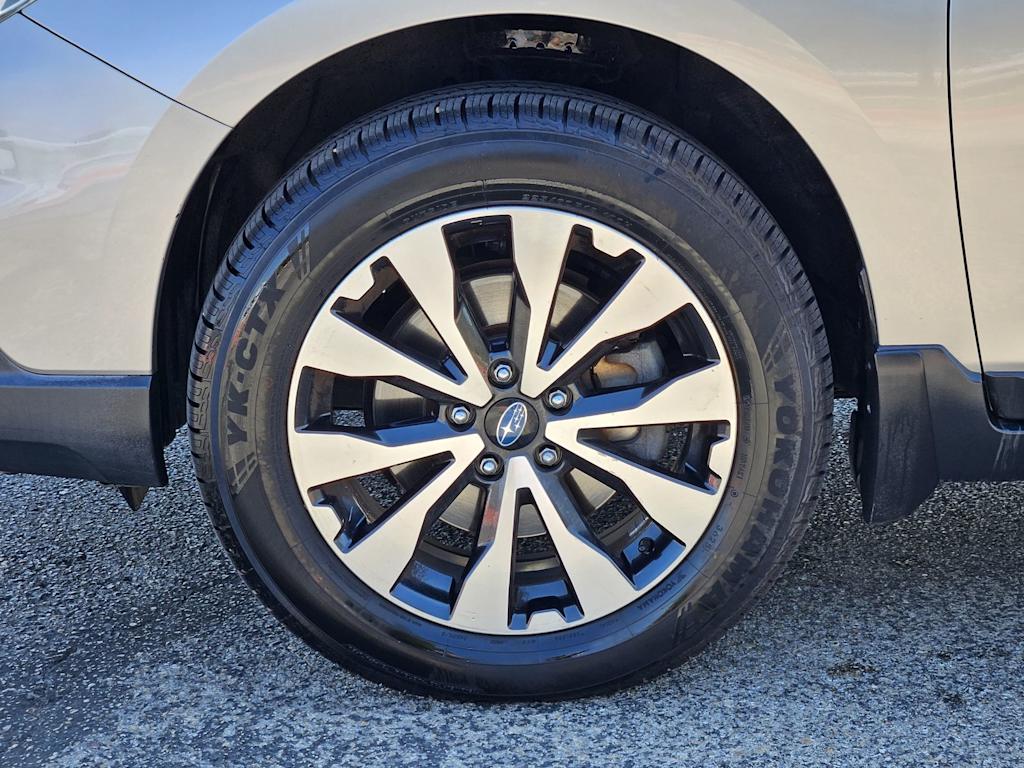 Thumbnail: 2015 Subaru Outback - 19
