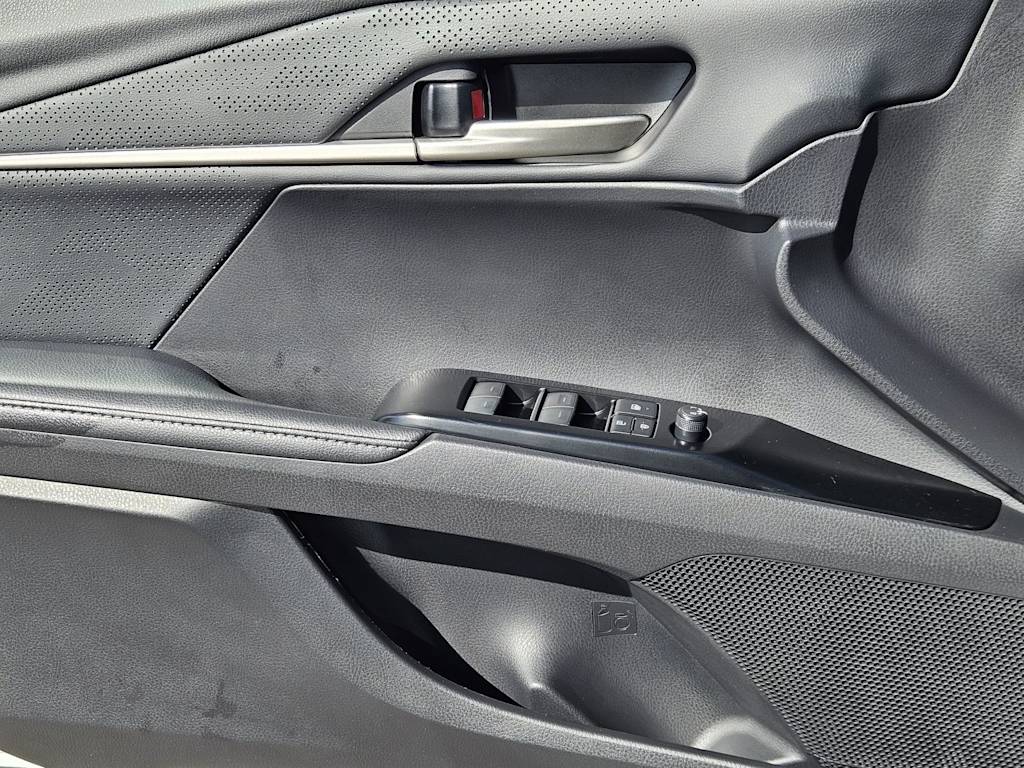 Thumbnail: 2025 Toyota Camry - 28