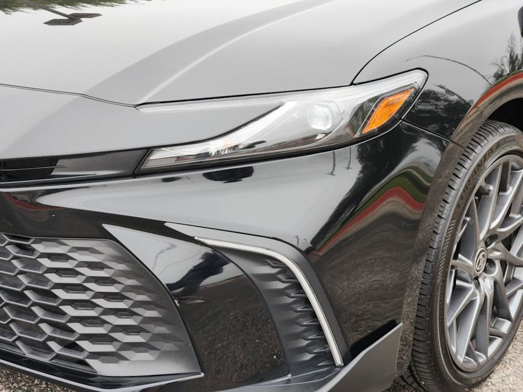 Thumbnail: 2025 Toyota Camry - 19