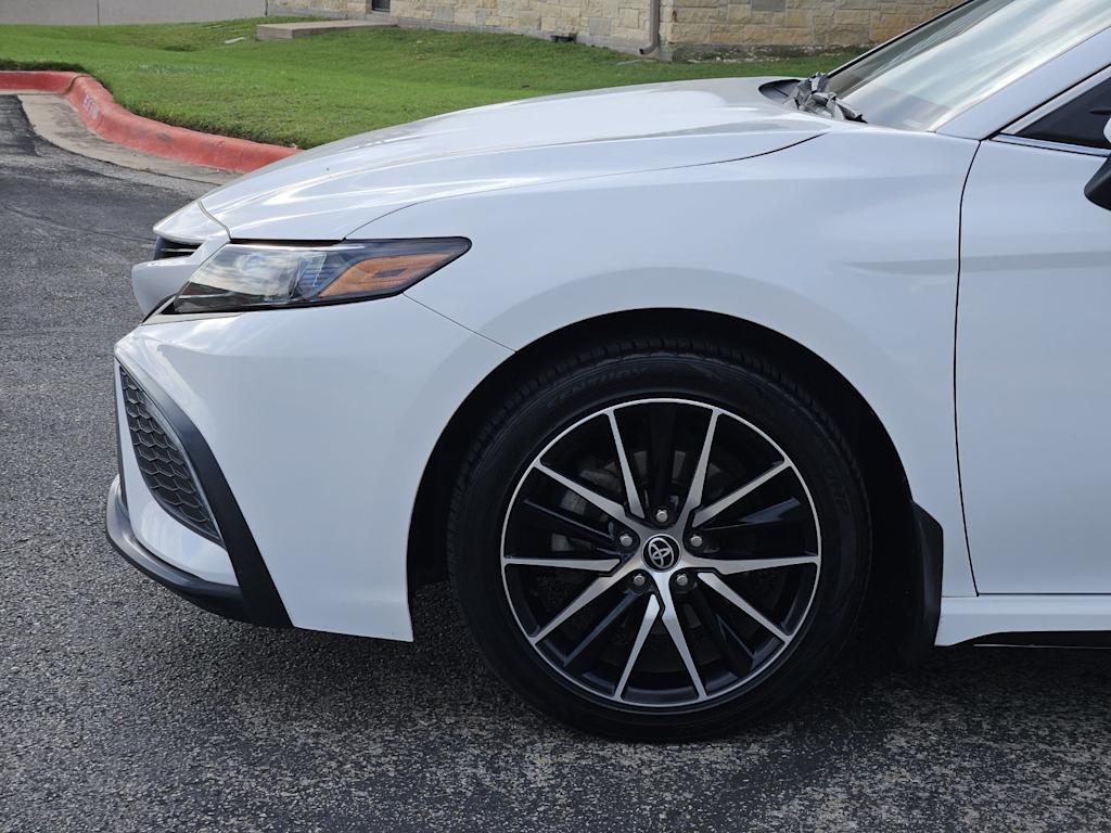 Thumbnail: 2022 Toyota Camry - 5