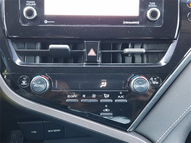 2023 Toyota Camry SE 27