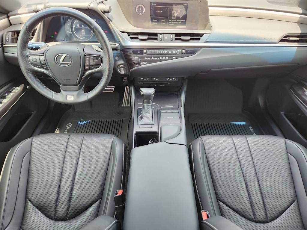 Thumbnail: 2020 Lexus ES - 2
